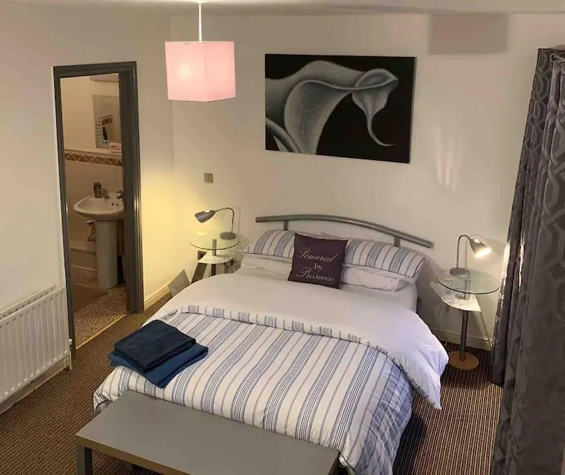 Titanic House Villa Belfast 0*,  United Kingdom