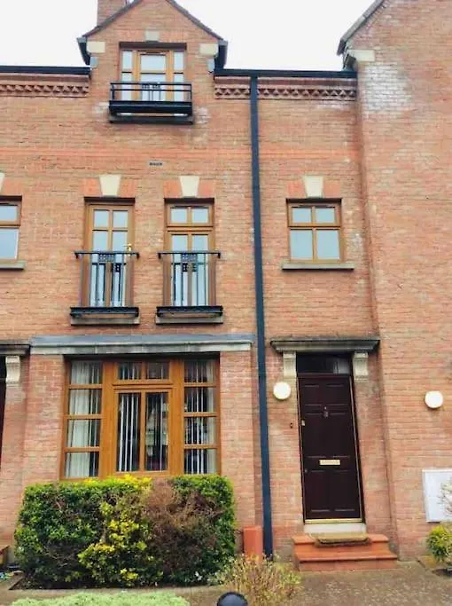 Titanic House Villa Belfast Birleşik Krallık